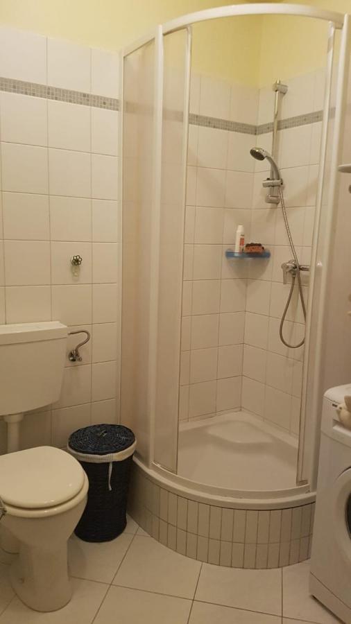 Apartament Operngasse-Karlsplatz Wiedeń Zewnętrze zdjęcie